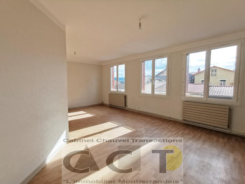 Appartement - 102 m² - 5 pièces