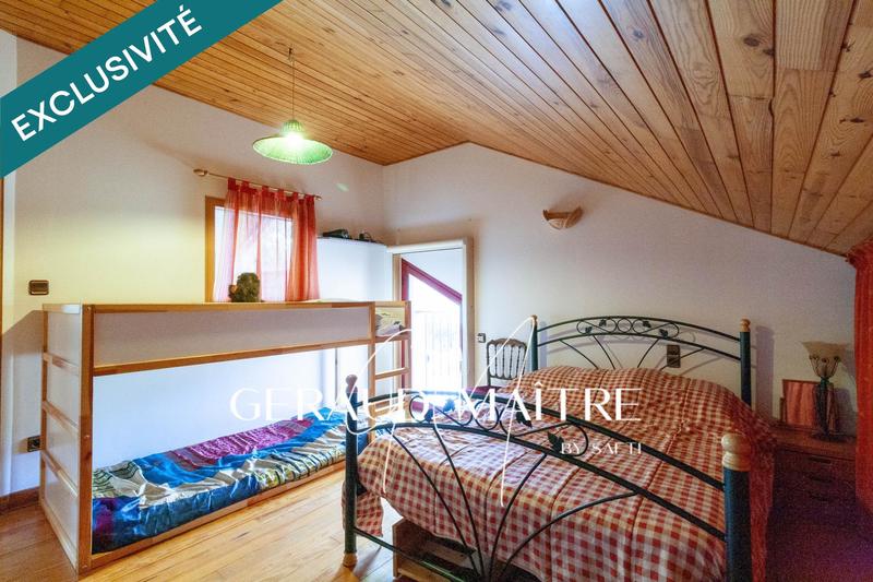 Propriété - 285 m² - 10 pièces