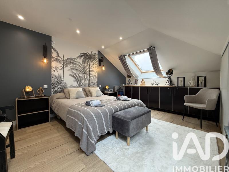 Maison - 150 m² - 8 pièces