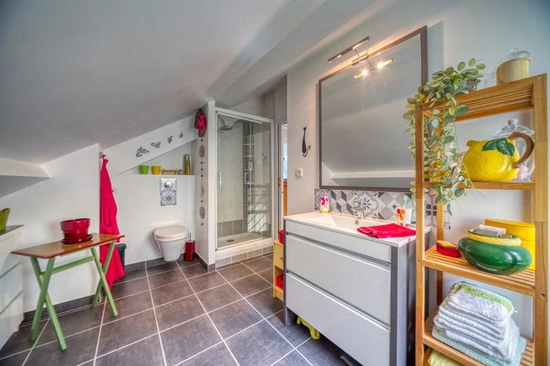 Maison - 143 m² - 7 pièces