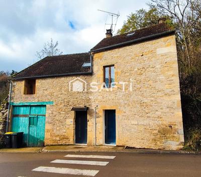 Maison - 95 m² - 5 pièces