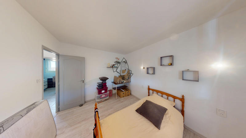 Maison - 121 m² - 6 pièces