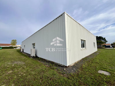 Local d'activités - 408 m²