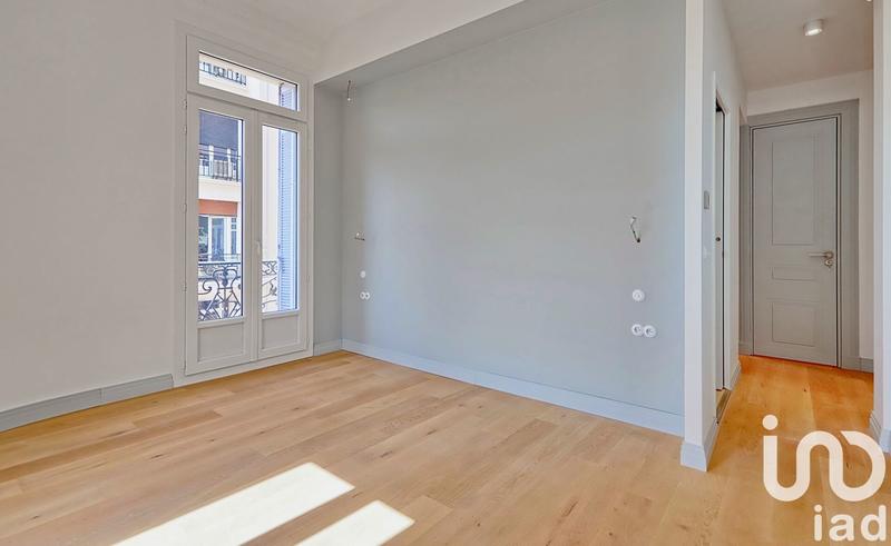 Appartement - 111 m² - 5 pièces