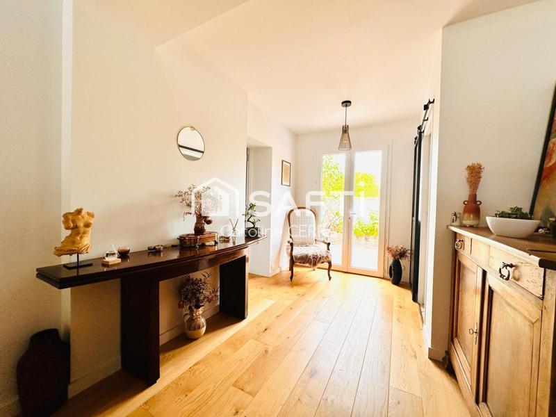 Maison - 195 m² - 7 pièces