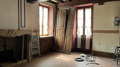 Maison ancienne - 160 m² - 3 pièces