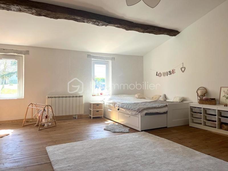 Maison - 215 m² - 6 pièces