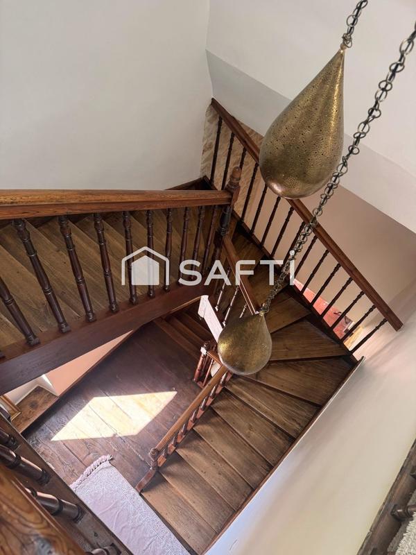 Maison de maîtres - 574 m² - 22 pièces