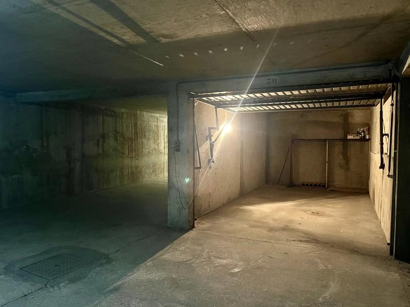 Parking / Garage - 15 m²