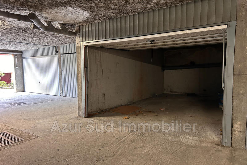 Parking / Garage - 13 m²