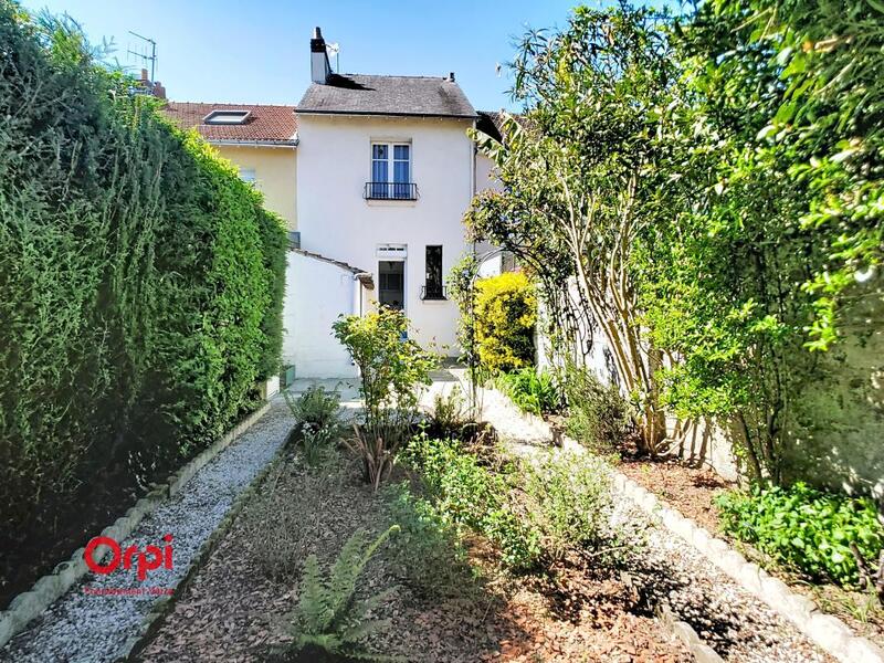 Maison de ville - 64 m² - 3 pièces