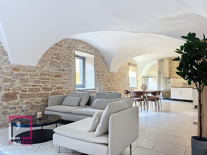 Appartement - 95 m² - 4 pièces