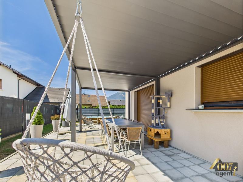 Maison - 101 m² - 5 pièces