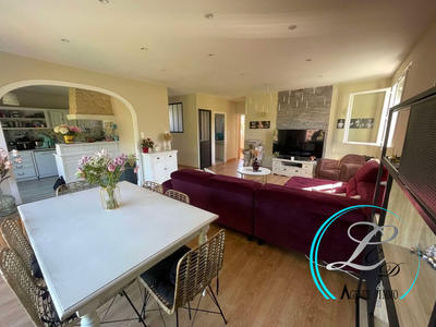 Maison - 140 m² - 6 pièces