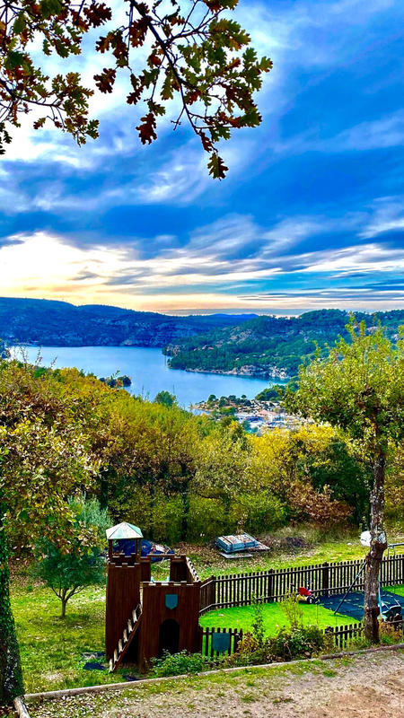 Villa - 250 m² - 6 pièces