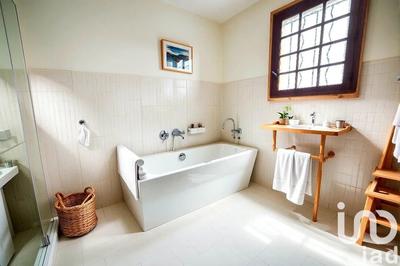 Maison - 184 m² - 7 pièces