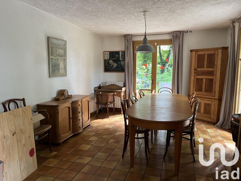 Maison - 280 m² - 9 pièces