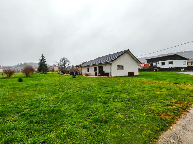 Maison - 98 m² - 5 pièces