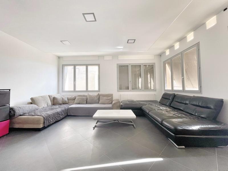 Maison - 137 m² - 4 pièces