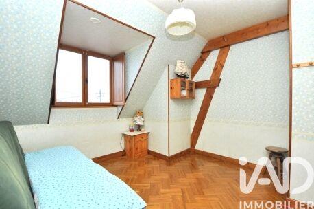 Maison - 180 m² - 7 pièces