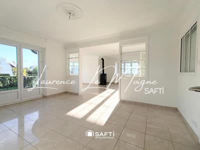 Maison - 223 m² - 9 pièces