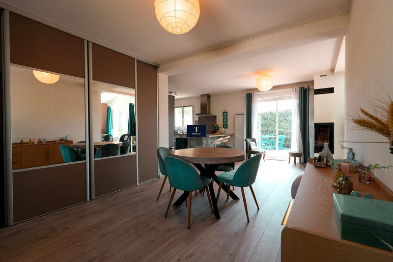 Maison traditionnelle - 95 m² - 4 pièces