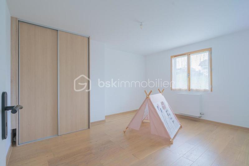 Maison - 141 m² - 6 pièces