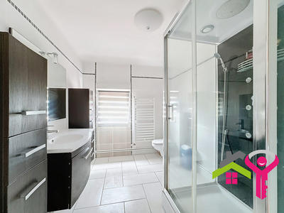 Maison - 115 m² - 4 pièces