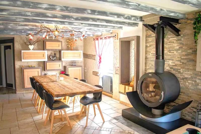 Maison - 210 m² - 7 pièces