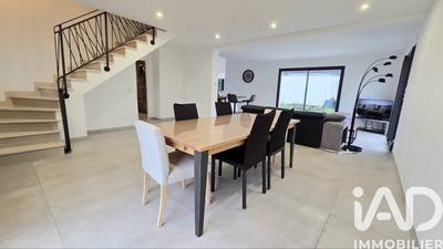 Maison - 153 m² - 7 pièces