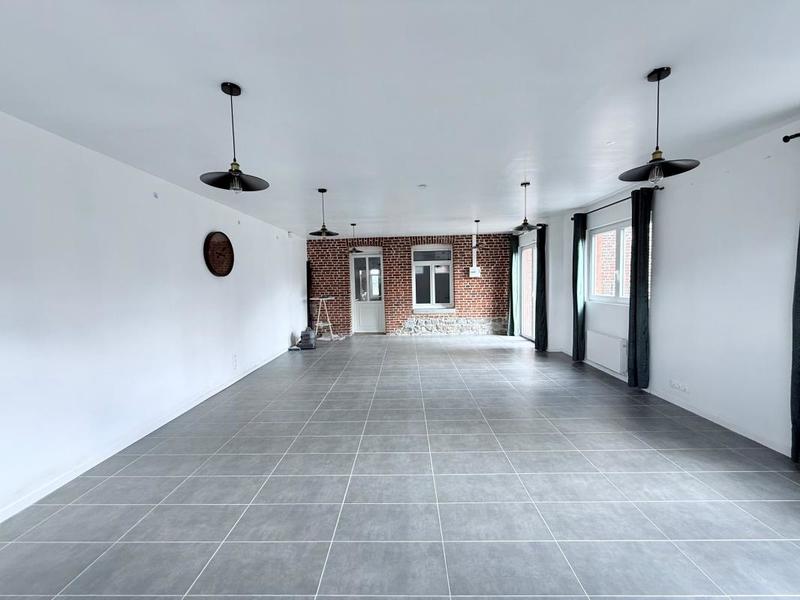 Maison - 450 m² - 16 pièces