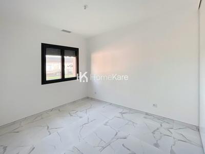 Villa - 100 m² - 4 pièces