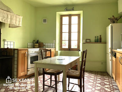 Maison - 161 m² - 6 pièces