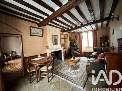 Maison - 250 m² - 9 pièces