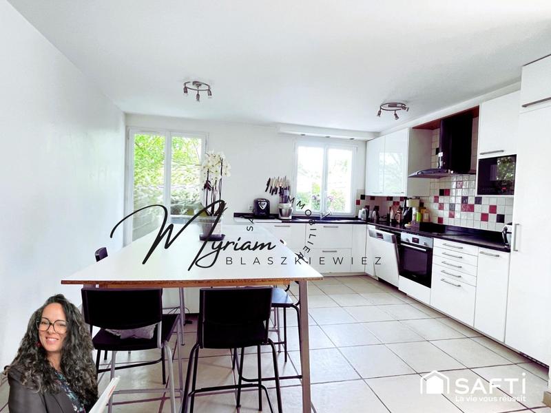 Maison - 166 m² - 8 pièces