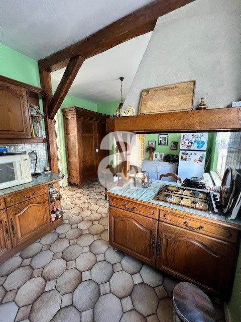 Maison - 180 m² - 8 pièces