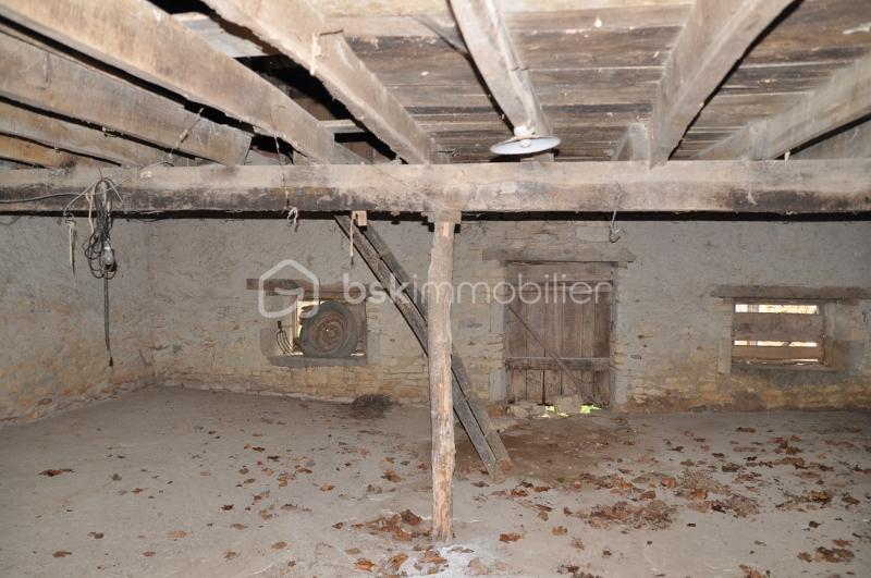 Corps de ferme - 80 m² - 1 pièce