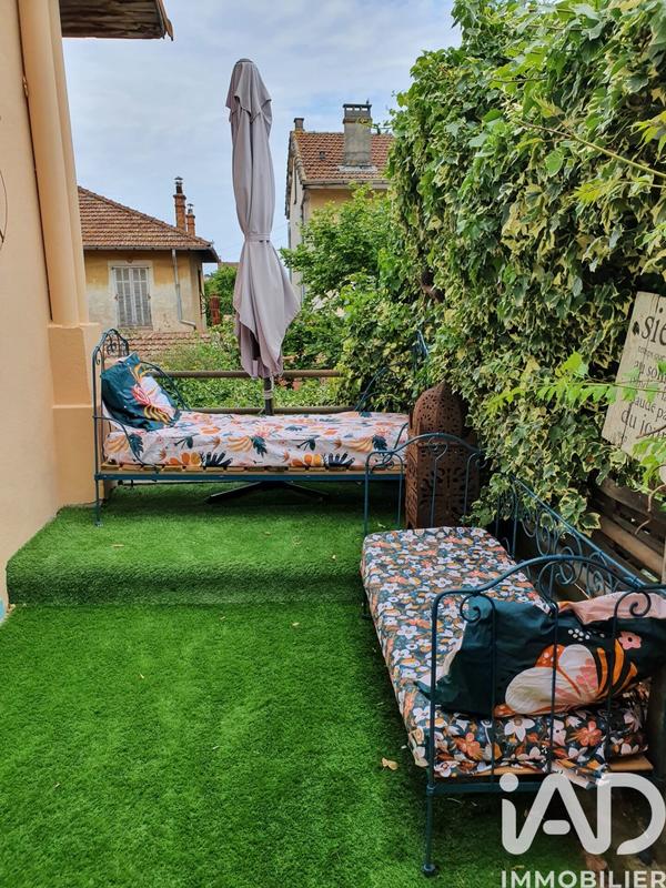 Maison - 99 m² - 4 pièces