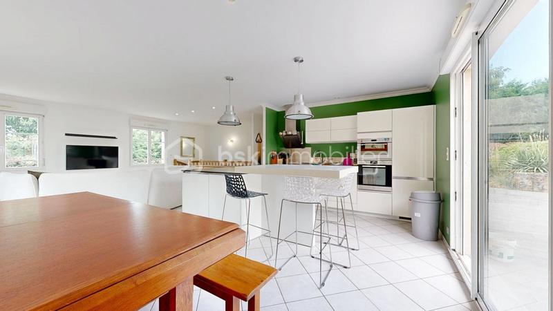 Maison - 140 m² - 7 pièces