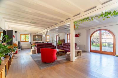 Propriété - 277 m² - 7 pièces