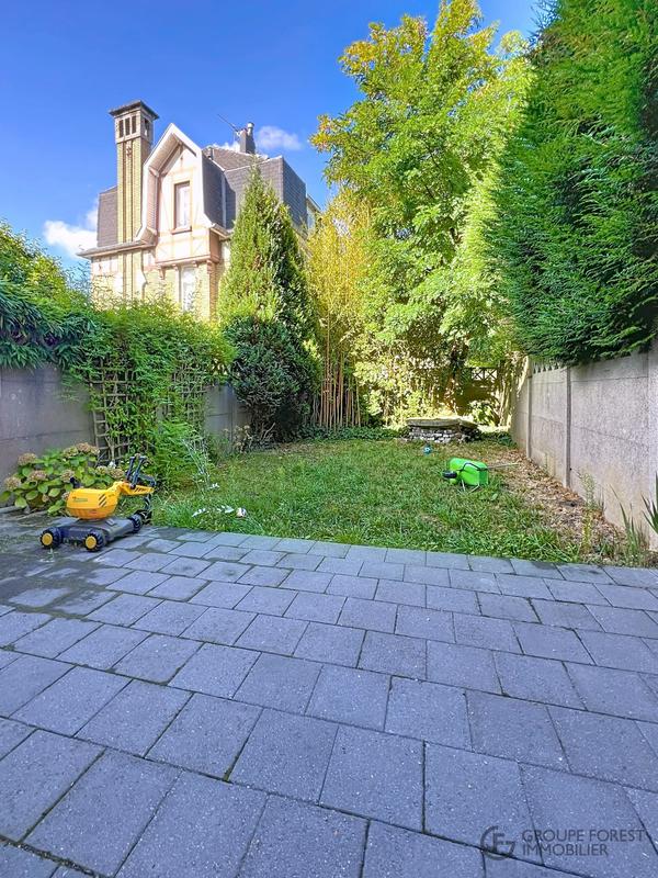 Maison - 141 m² - 6 pièces