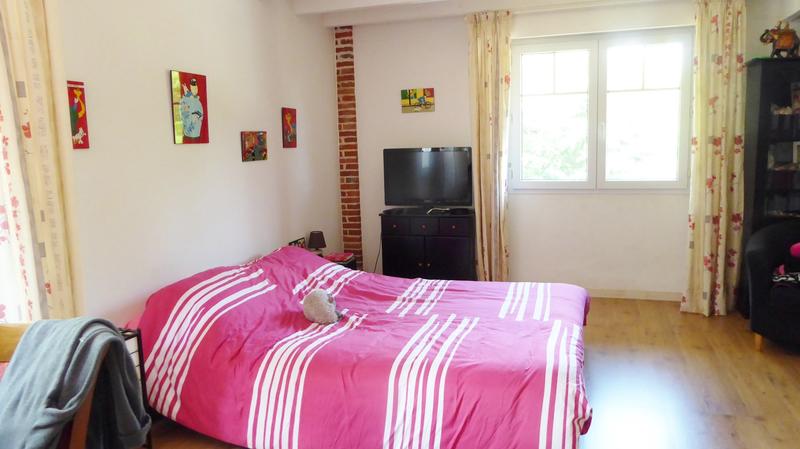 Maison - 350 m² - 8 pièces