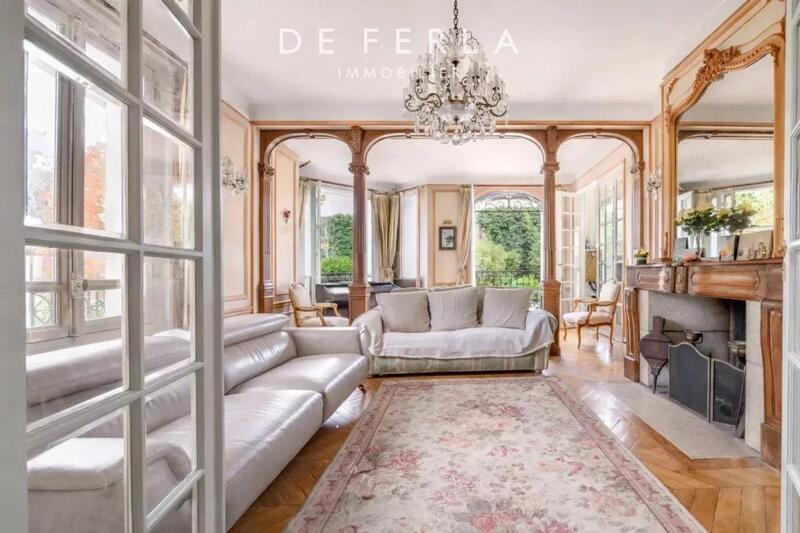 Appartement - 402 m² - 9 pièces