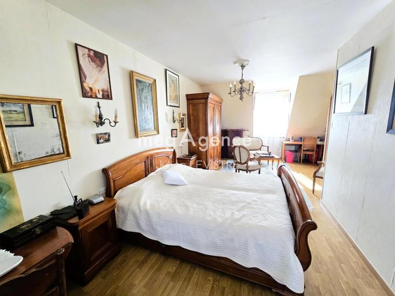 Maison - 148 m² - 6 pièces