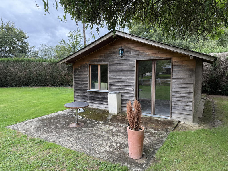 Maison - 210 m² - 7 pièces