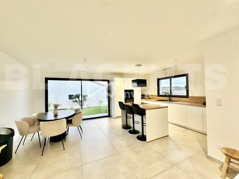 Maison - 102 m² - 4 pièces