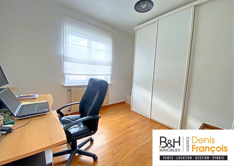 Maison traditionnelle - 182 m² - 7 pièces