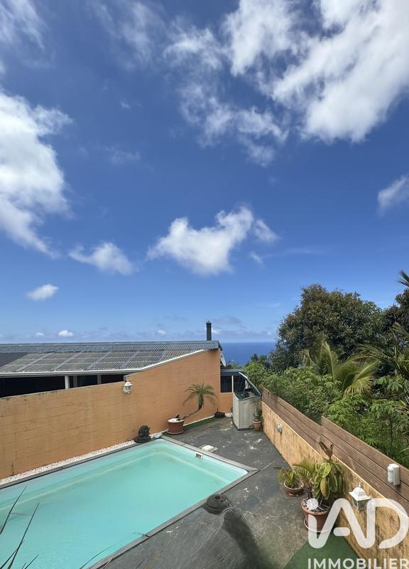 Maison - 251 m² - 7 pièces