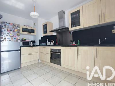 Appartement - 77 m² - 3 pièces