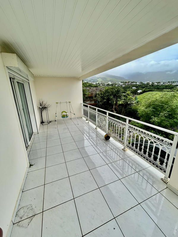 Maison - 260 m² - 8 pièces